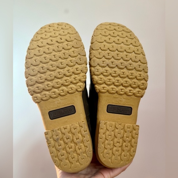 L.L. Bean Womens’ 8" Bean Boots, Unlined | Size 6 Medium Width (BM) - Picture 6 of 9